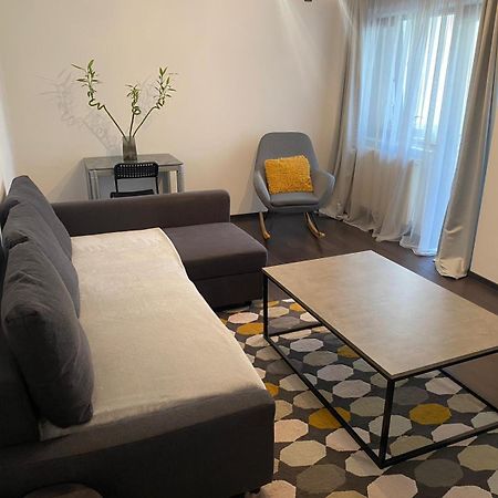 Aparthotel City Center Targu Ocna Bagian luar foto